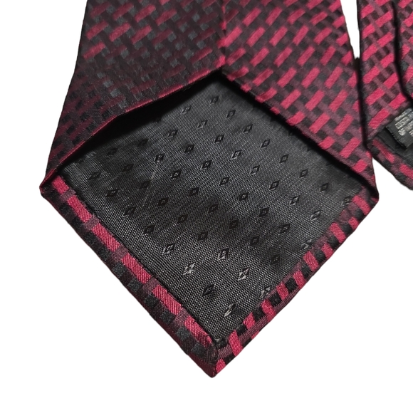 Vintage Van Heusen Tie USA Silk - Picture 2 of 4